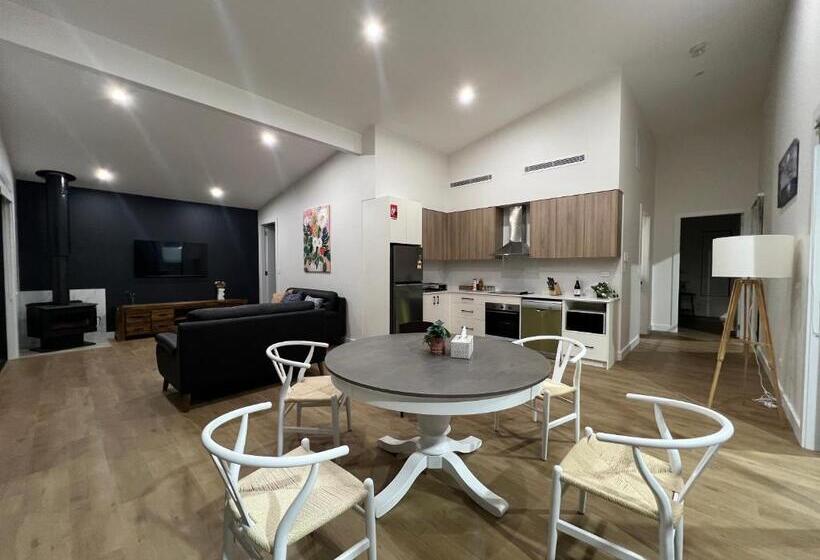 패밀리 스위트, Vineyard Stay At Mudgee