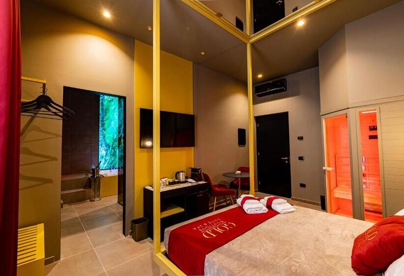 اتاق لوکس با تخت بزرگ, Gold Suite&spa