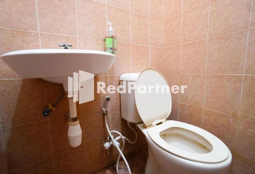 اتاق اکونومی, Bright Residence Near Itc Mangga Dua Mitra Reddoorz