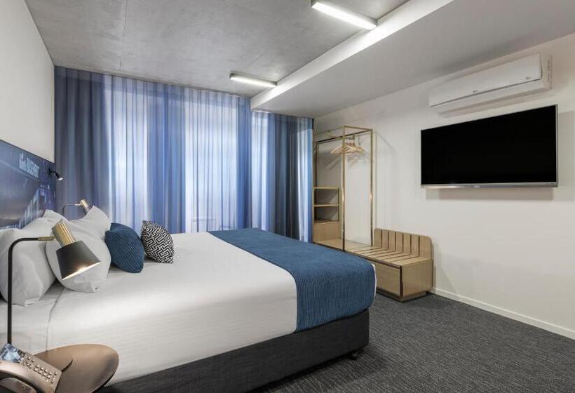 발코니가 있는 2 베드룸 아파트, Oaks Melbourne St Kilda Road