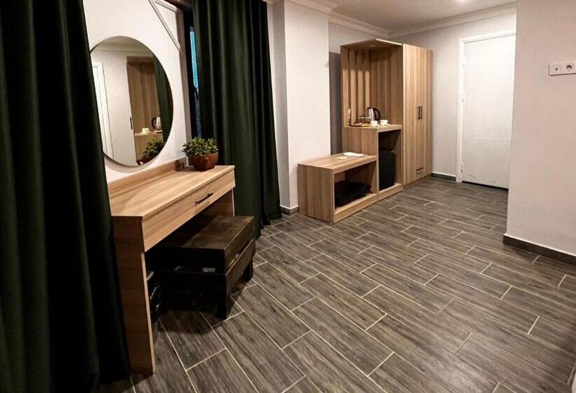 اتاق لوکس, Nayada Otel Spa