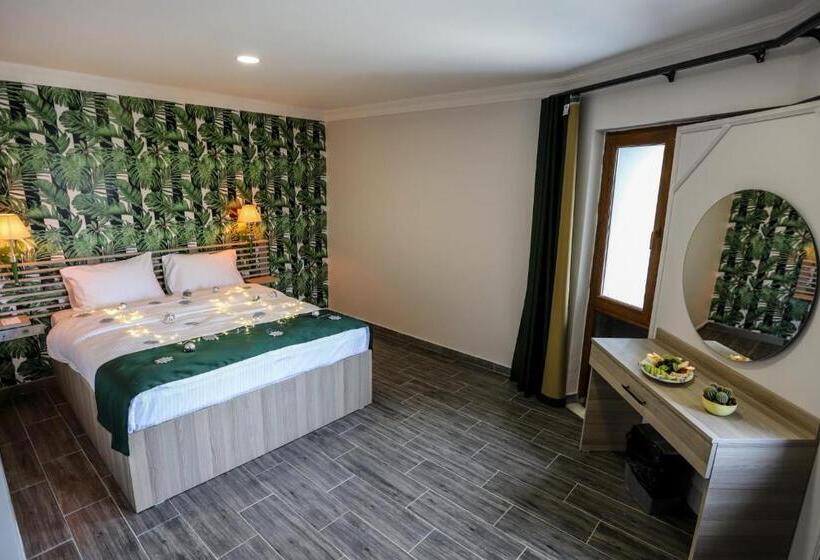 اتاق لوکس, Nayada Otel Spa