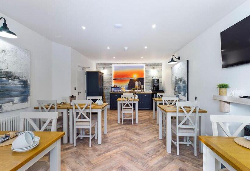 اتاق سوپریور با تخت بزرگ, Driftwood Boutique Guest House