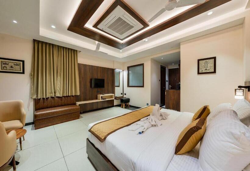 Люкс, Golden Leaf Resort