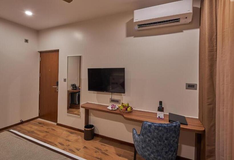 غرفة ديلوكس سرير كينج, Regenta Inn Grandorr, Mahadevapura