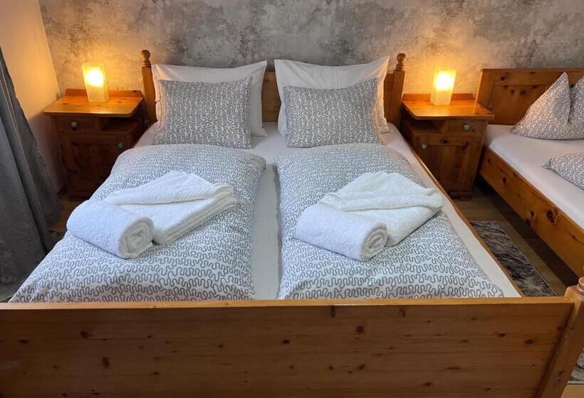 Номер Стандарт Трехместный, Casa Ema Austria