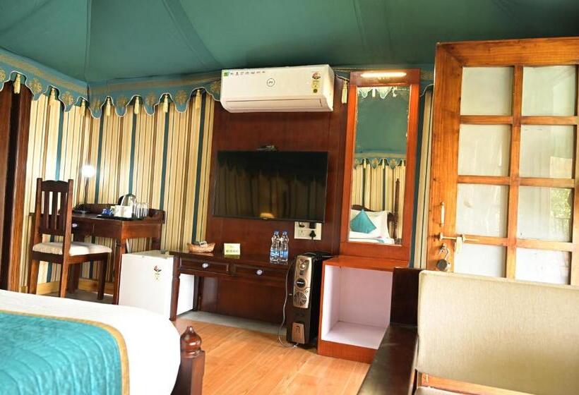 标准间带游泳池, Ananda Resort