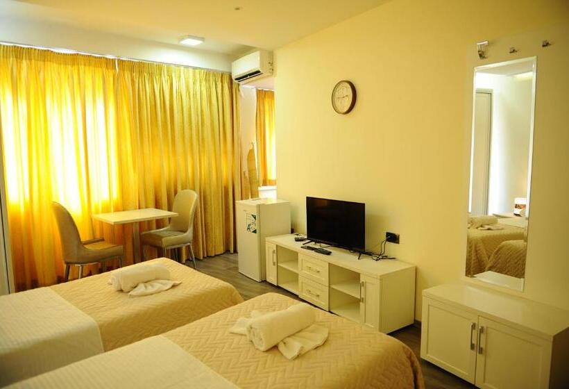 이코노미 룸, Rezidence Tredi City Center