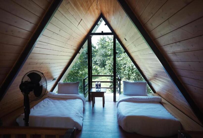 高级家庭房间, La Selva Resort, Pench National Park