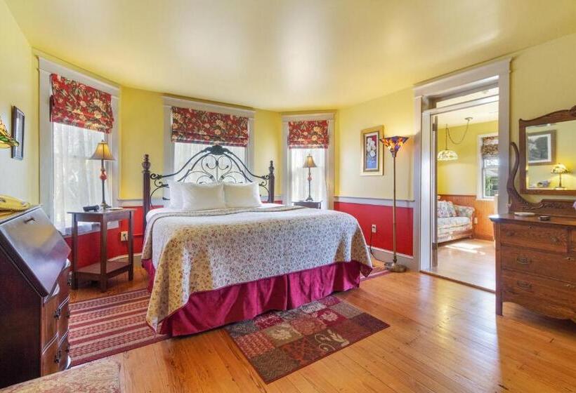 Номер Deluxe Кровать Кинг, After Eight Bed And Breakfast