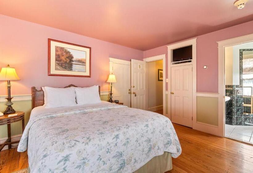 Классический Номер, After Eight Bed And Breakfast