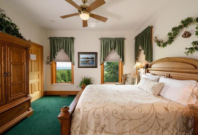 Номер Deluxe, Inn At Wawanissee Point