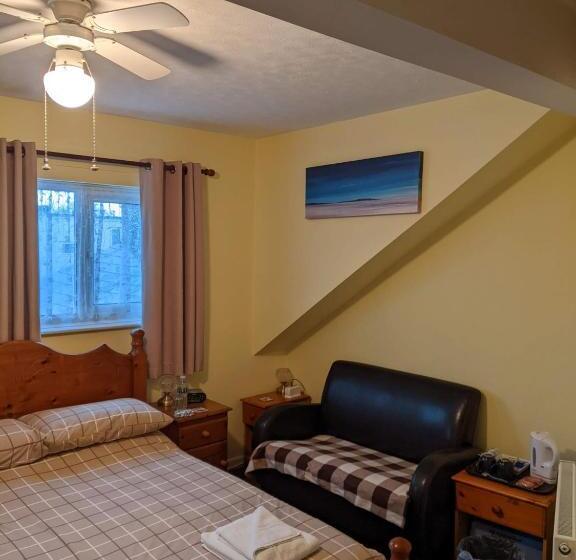 Номер Стандарт, Kingswinford Guest House
