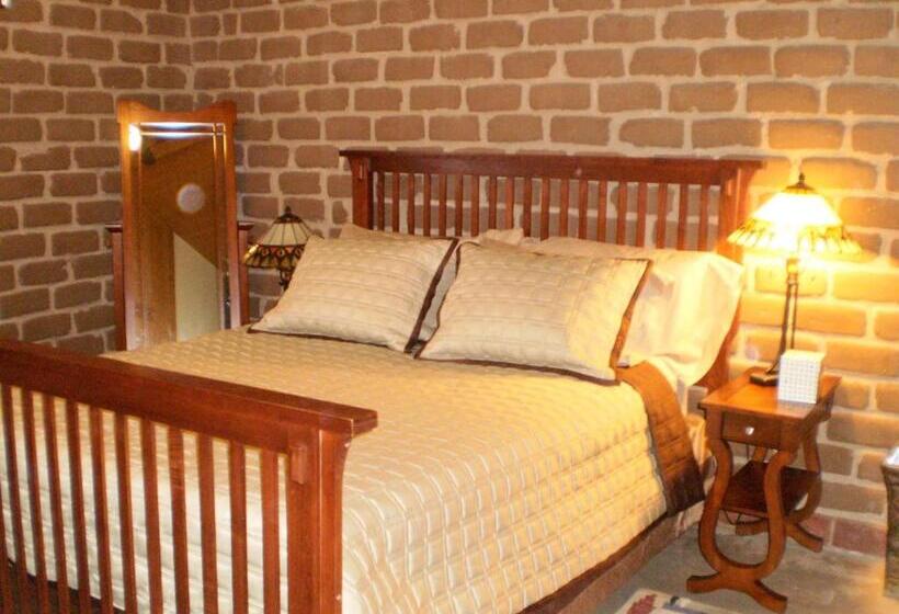 Люкс, Silver River Adobe Inn Bed And Breakfast