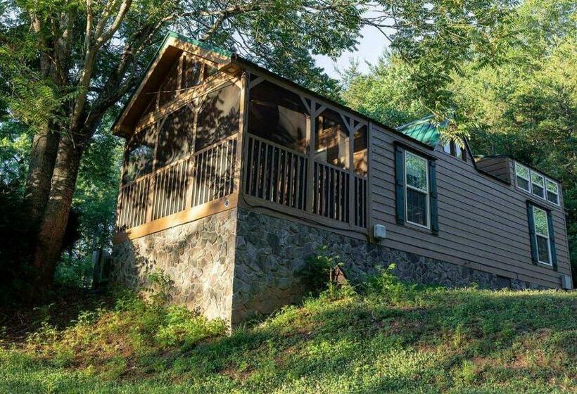 Бунгало Стандарт, Halesford Harbour Resort   Smith Mountain Lake