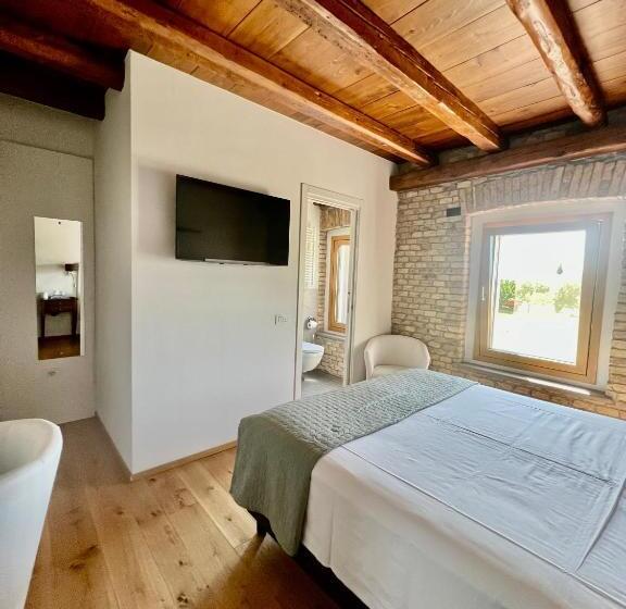 اتاق استاندارد با تخت بزرگ, B&b La Corte Dei Vizi