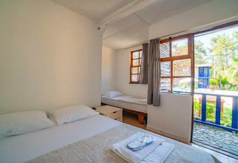 اتاق استاندارد سه نفره, Olympos Forest House