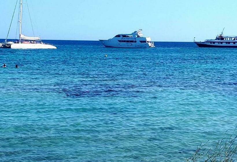 Quarto Estandar Vista Mar, Karousos Beach Rooms