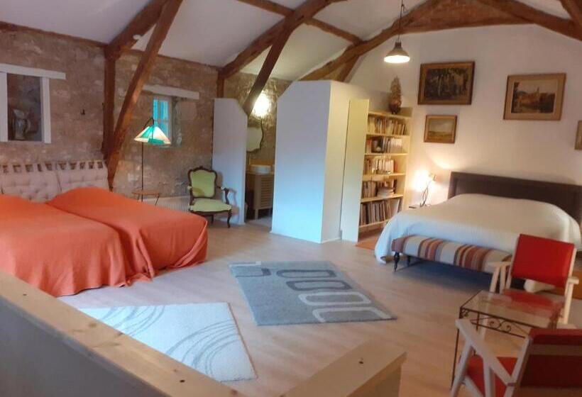 Четырехместный Номер Стандарт Вид на Сад, Les Vitarelles En Quercy