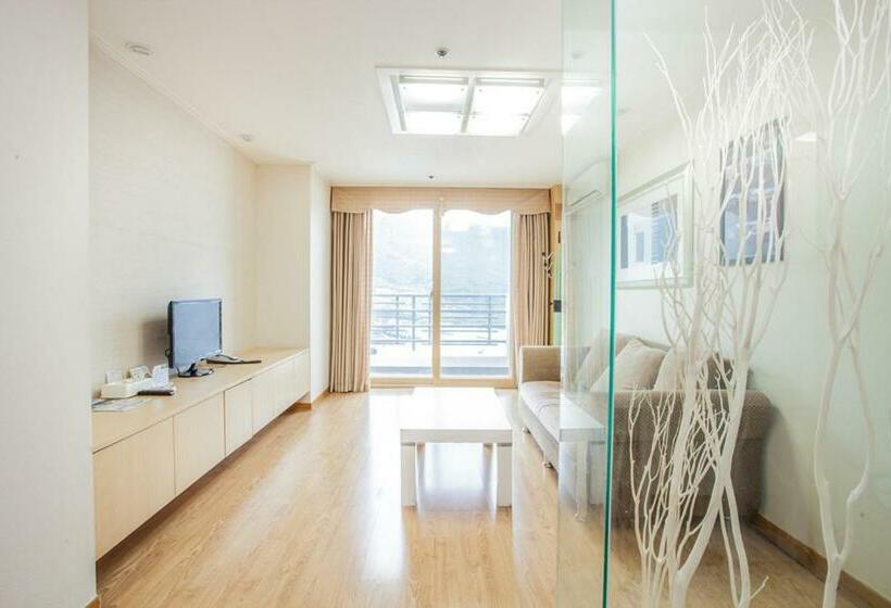 Семейный Номер, Bugok Ilsung Condo
