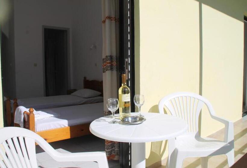 Habitación Economy, Antony S Complex