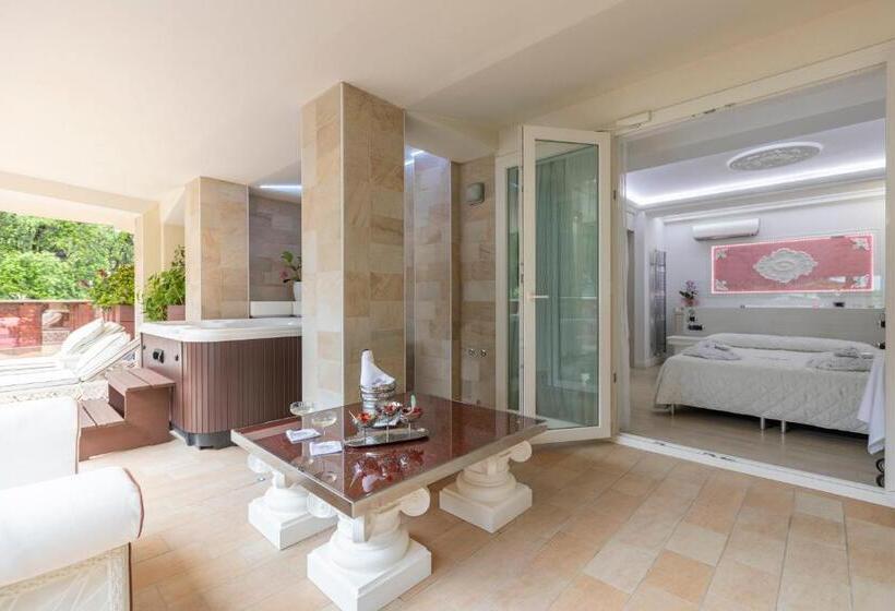Полулюкс, Paradiso Hotel Bovelacci