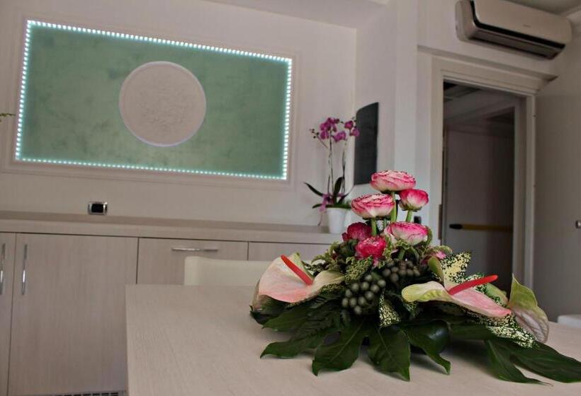 Люкс, Paradiso Hotel Bovelacci