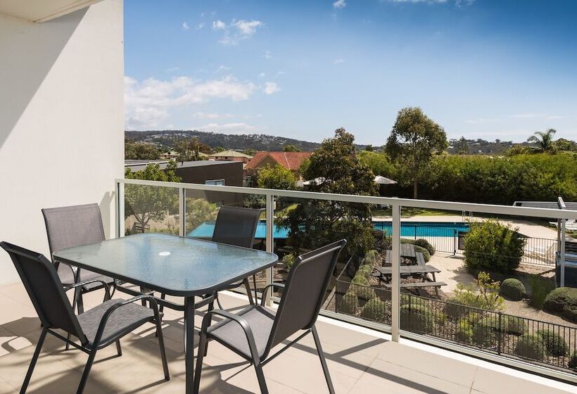 Апартаменты 1 Спальня Вид на Бассейн, Coast Resort Merimbula