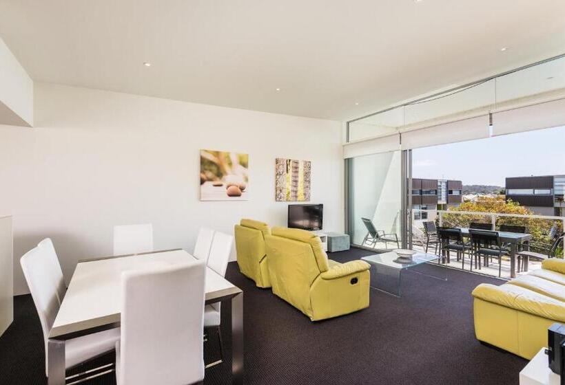 Апартаменты 1 Спальня Вид на Бассейн, Coast Resort Merimbula