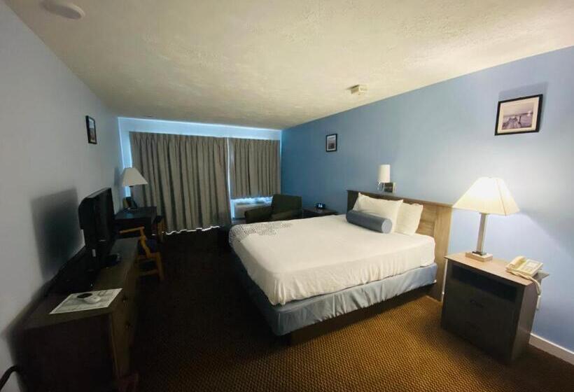 Номер Стандарт, Fleetwood Inn & Suites