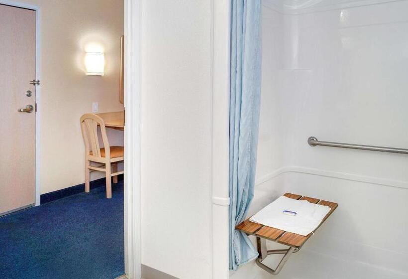 适合残疾人使用的标准间, Motel 6peterborough, On