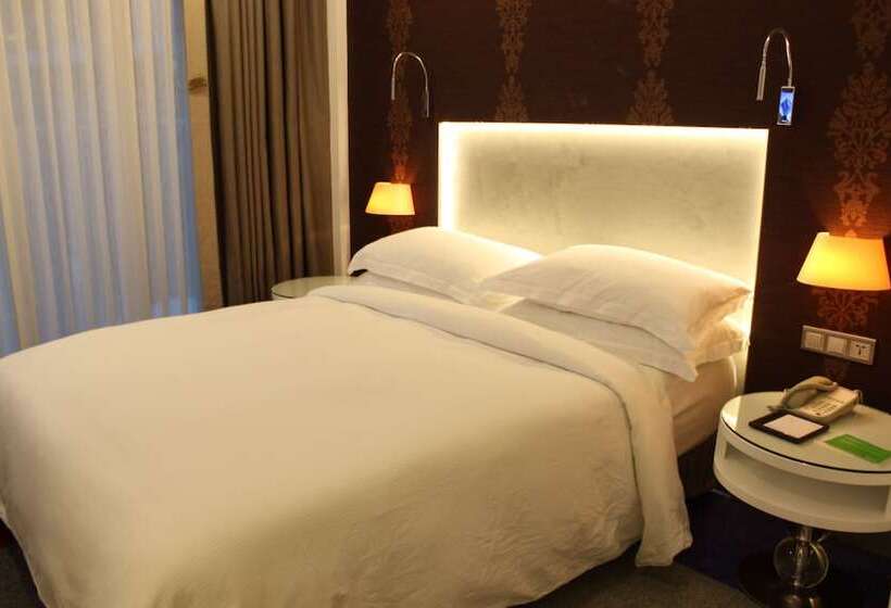 베이직 스튜디오, Burgu Arjaan By Rotana