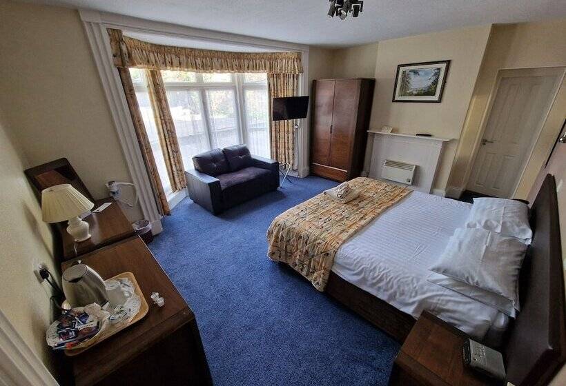 Номер Стандарт, Grange Lodge