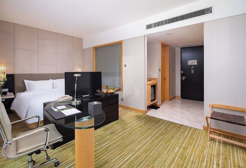 Номер Премиум, Holiday Inn Nanchang Riverside By Ihg