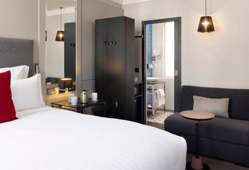Quarto Executivo, Les Matins De Paris & Spa