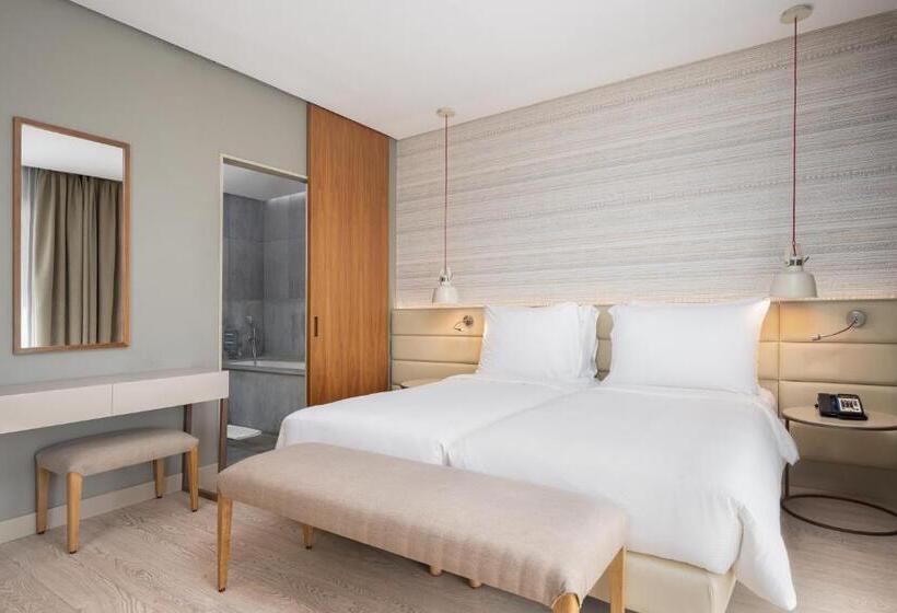 سوئیت جونیور با تراس, Radisson Blu , Marrakech Carre Eden