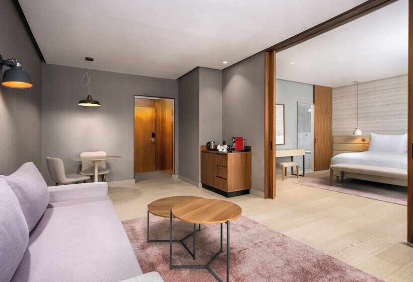 سوئیت جونیور با تراس, Radisson Blu , Marrakech Carre Eden