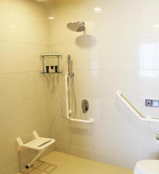 장애인을 위한 킹사이즈 침대 스탠다드 룸, S & Preference Hualing Tbilisi