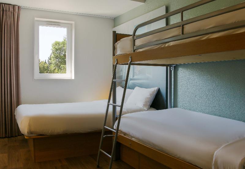 Четырехместный Номер Стандарт, B&b Hotel Fréjus Roquebrune Sur Argens