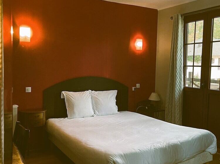 Номер Стандарт Трехместный, Hostellerie Du Lys