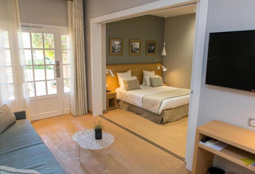 Полулюкс Вид на Сад, Hôtel La Caravelle