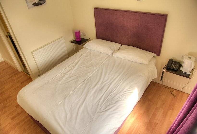 اتاق استاندارد, My Place