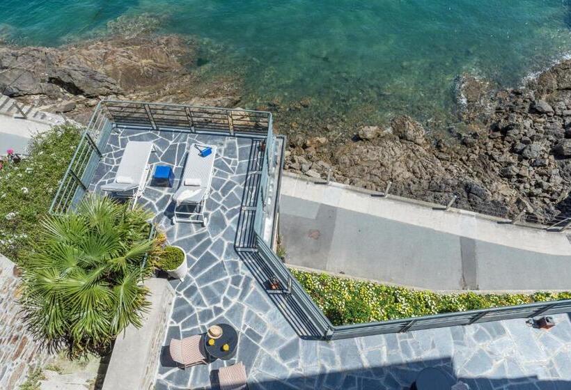 Номер престиж с видом на море, Castelbrac Hotel & Spa