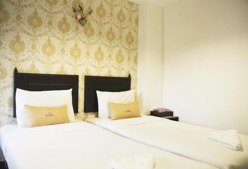 Quarto Superior, Erawan House