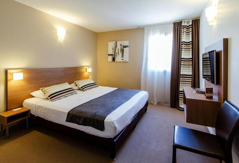Семейный люкс с 2 спальнями и террасой, Forme Hotel & Spa Montpellier Sud Est   Parc Expositions   Arena