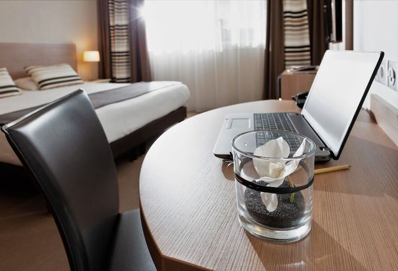 Семейный Номер, Forme Hotel & Spa Montpellier Sud Est   Parc Expositions   Arena