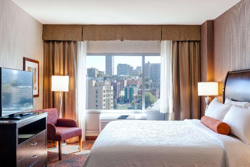 带大床的标准间, Hilton Garden Inn Seattle Downtown