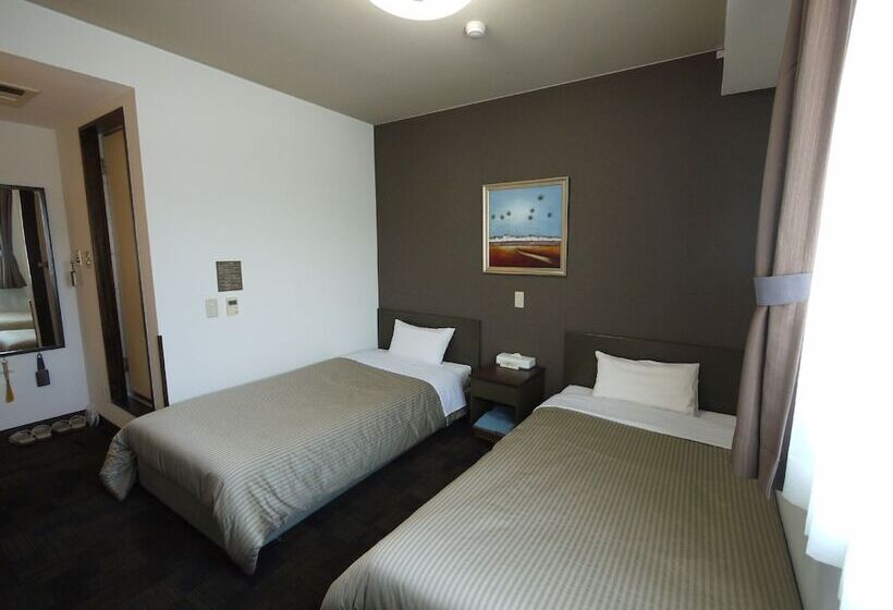 Номер Стандарт, Route Inn Court Uenohara