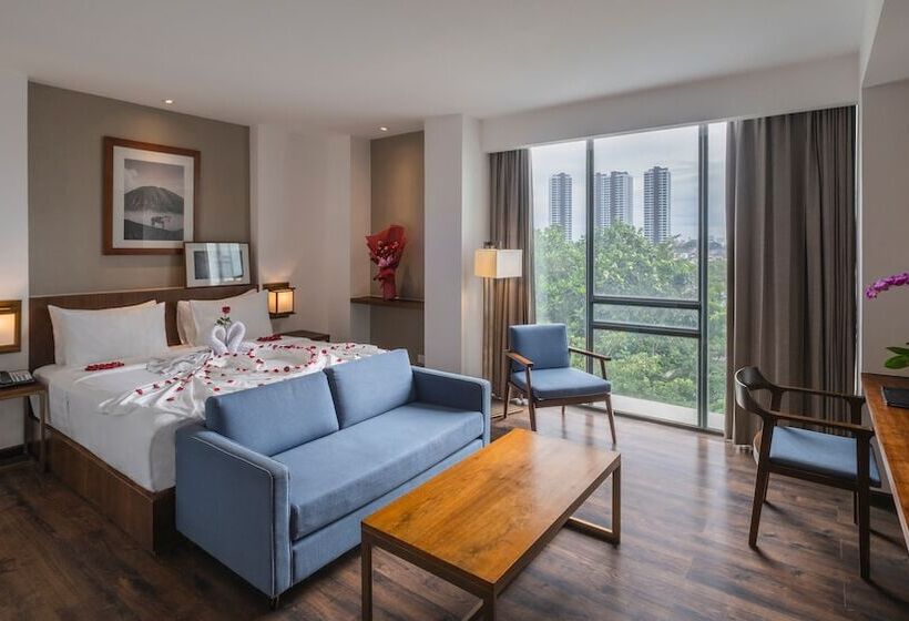 Номер Executive, Veranda Hotel Pakubuwono