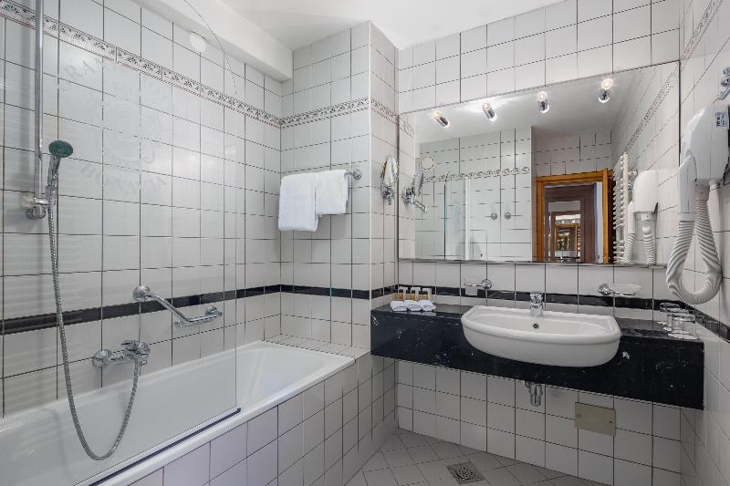 اتاق اجرایی, Windsor Oceanico